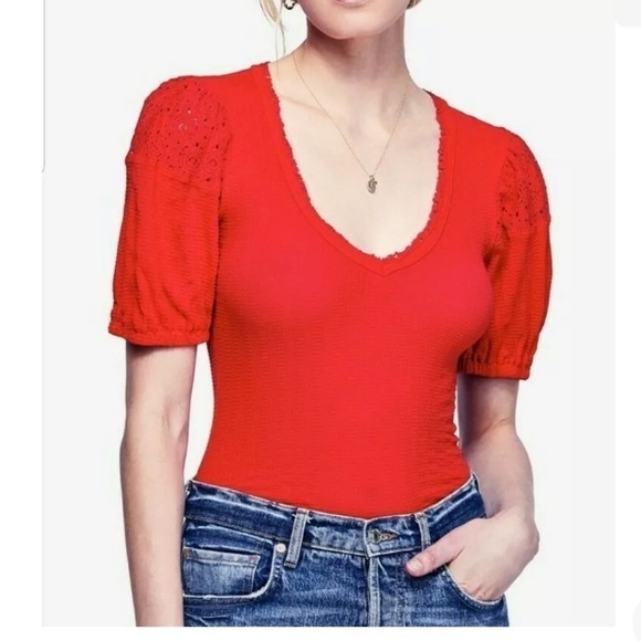 Free People XS St James Red Puff Sleeve Tee top blouse - Picture 3 of 13